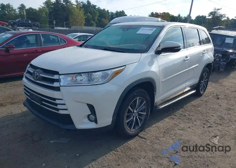 2019 Toyota Highlander Xle from USA, damaged, VIN 5TDJZRFH0KS592849